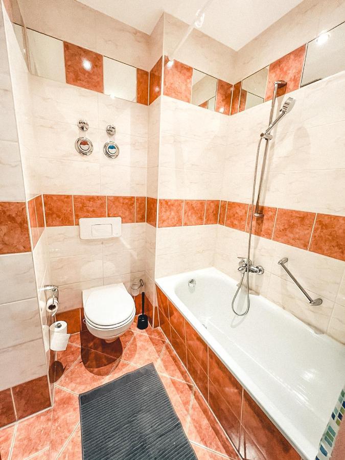 Apartment Zentrum, 2r, Balkon, Wifi, 4p, Modern, Ruhig Chemnitz